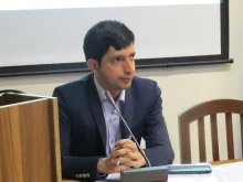 ایجاد ارزش افزوده در سامانه مدیریت اطلاعات تحقیقاتی (سمات) ملی با رویکرد بومی‌سازی مدل داده‌ای آن