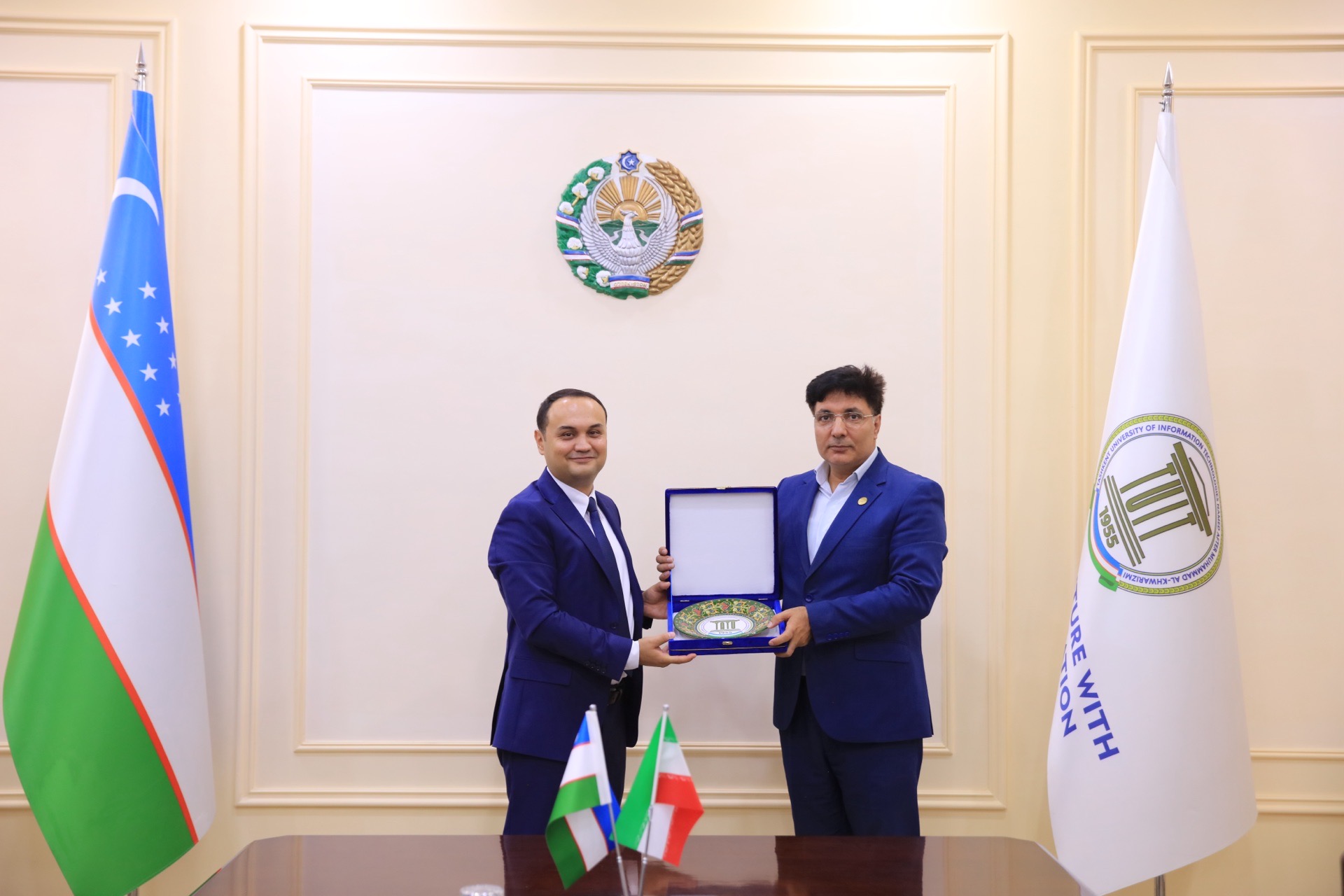 دیدار رئیس ایرانداک با رئیس دانشگاه فناوری اطلاعات تاشکند